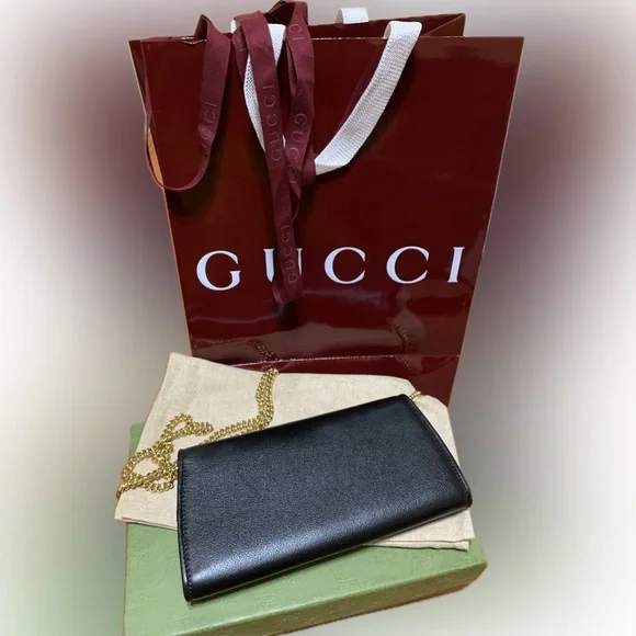 Gucci Blondie Chain-Link Wallet/Crossbody. PRISTINE