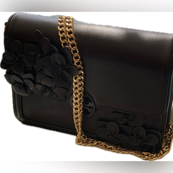 Tory Burch $575.00 Retail Duet Chain Petal Appliqués Shoulder Bag. Pristine!