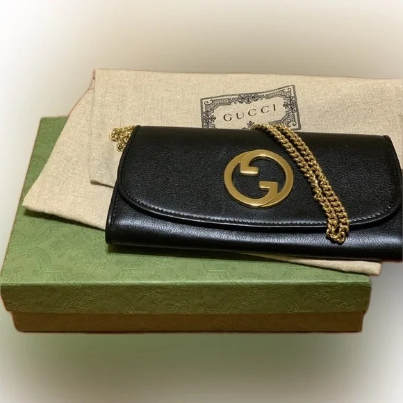 Gucci Blondie Chain-Link Wallet/Crossbody. PRISTINE