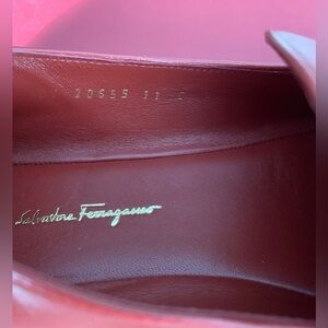 Salvatore Ferragamo Red Chile Trifoglio Women’s Loafer. NIB Sz 11C MSRP $699