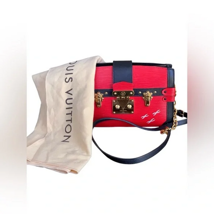 Louis Vuitton Epi Leather Trunk Clutch Shoulder Bag. EUC