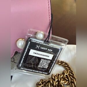 Gucci GG Supreme Pearl Peony WalletOn Chain. PRISTINE