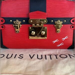 Louis Vuitton Epi Leather Trunk Clutch Shoulder Bag. EUC