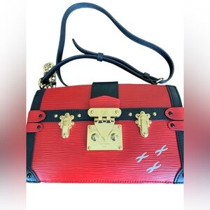 Louis Vuitton Epi Leather Trunk Clutch Shoulder Bag. EUC